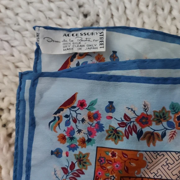 OSCAR DE LA RENTA Vintage Silk Scarf - Picture 3 of 3